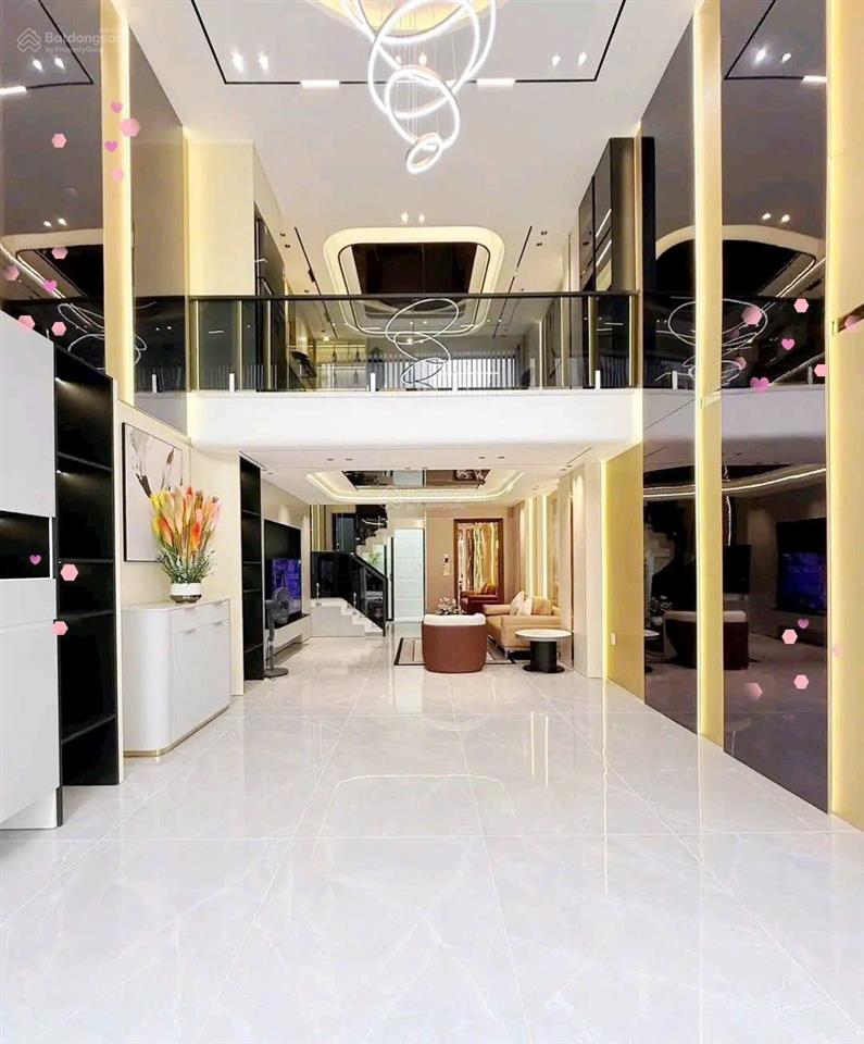 Bán nhà chính chủ đường nguyễn văn thủ quận 1. giá 4tỷ9/95,4m2 thông điện biên phủ. cho thuê 35tr