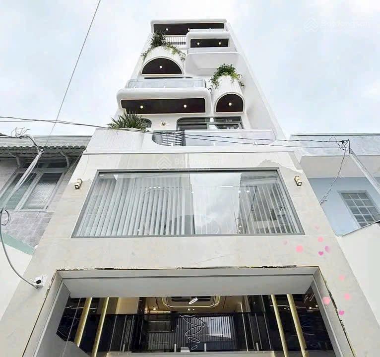 Bán nhà chính chủ đường nguyễn văn thủ quận 1. giá 4tỷ9/95,4m2 thông điện biên phủ. cho thuê 35tr