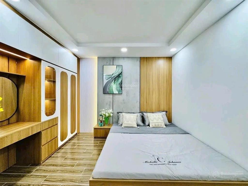 Bán nhà chính chủ thạch thị thanh, p. tân định q1. giá 4tỷ6/83,5m2 gần chợ tân định. cho thuê 32tr