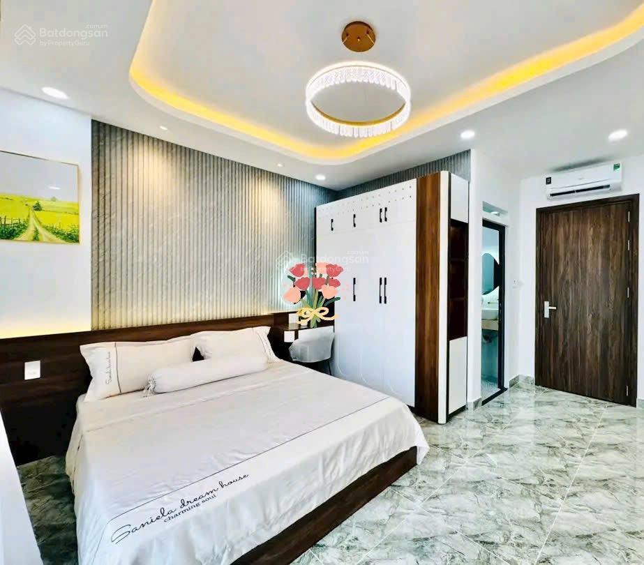 Bán nhà đang cho thuê 25triệu/tháng đường huỳnh mẫn đạt p19 bình thạnh. 3tỷ56/84m2 gần chợ thị nghè