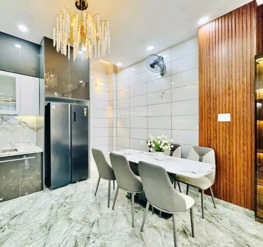 Bán nhà đang cho thuê 25triệu/tháng đường huỳnh mẫn đạt p19 bình thạnh. 3tỷ56/84m2 gần chợ thị nghè