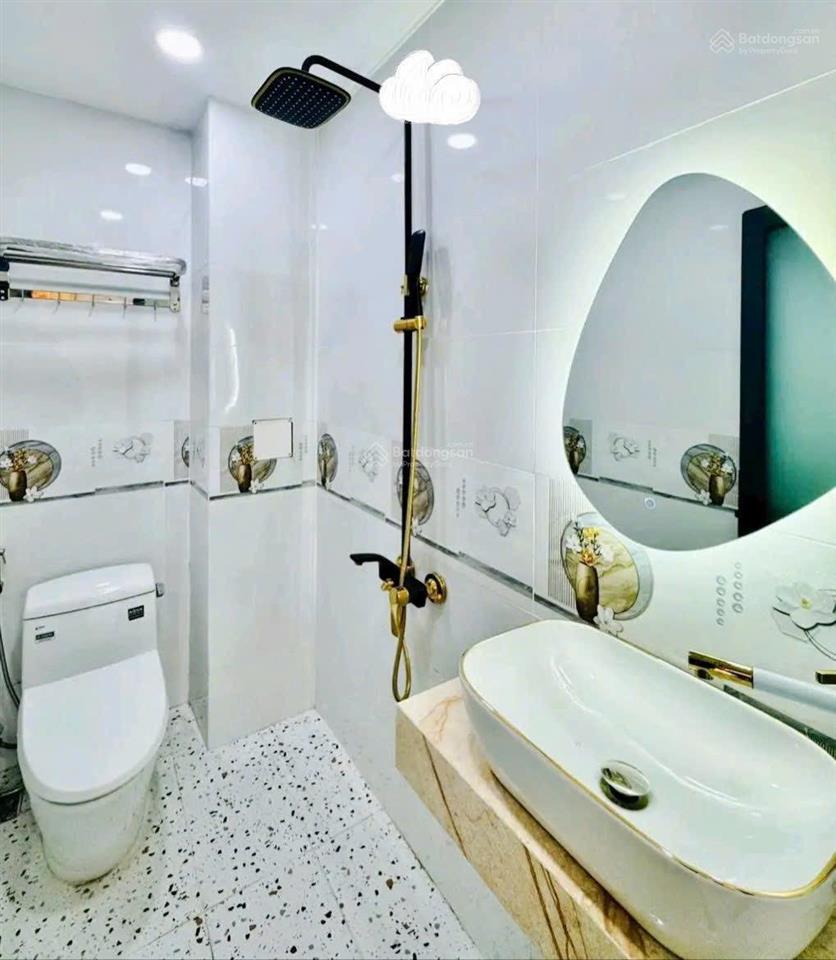 Bán nhà đang cho thuê 25triệu/tháng đường huỳnh mẫn đạt p19 bình thạnh. 3tỷ56/84m2 gần chợ thị nghè