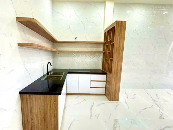 Bán gấp nhà đường nguyễn gia thiều  quận 3. giá 3tỷ6/86m2 gần đại học sài gòn. đang cho thuê 27tr