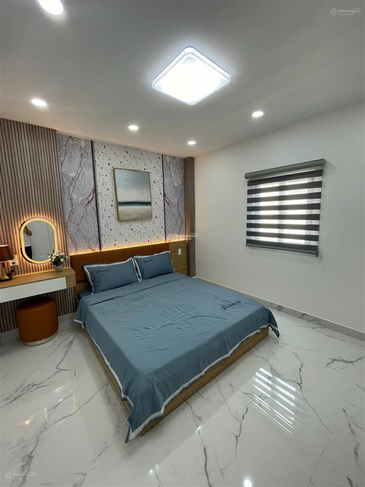 Bán nhà đường lớn nguyễn xiển  quận 9. giá 2tỷ650/71,3m2 gần vinhome. đang cho thuê 18tr/th sổ sẵn