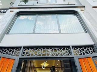 Bán nhà đường ôtô trần khắc chân  quận 1. giá 4tỷ56/78,5m2 gần công viên lê văn tám. cho thuê 30tr