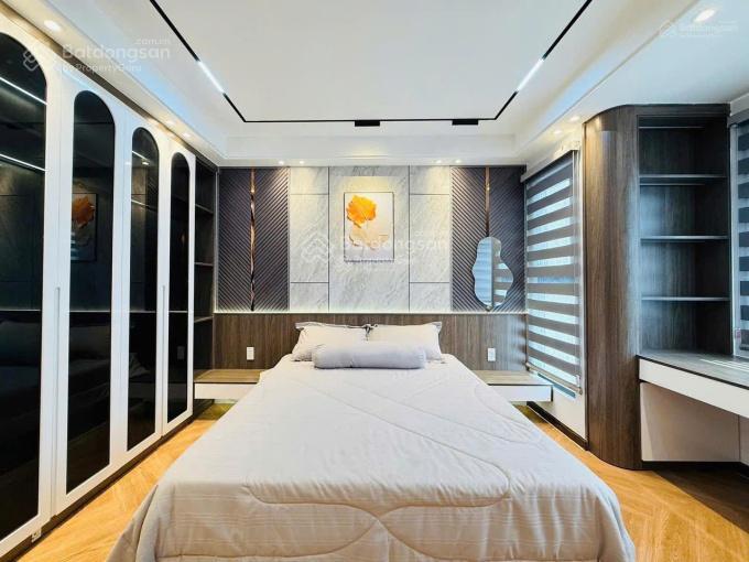 Bán nhà đường ôtô trần khắc chân  quận 1. giá 4tỷ56/78,5m2 gần công viên lê văn tám. cho thuê 30tr