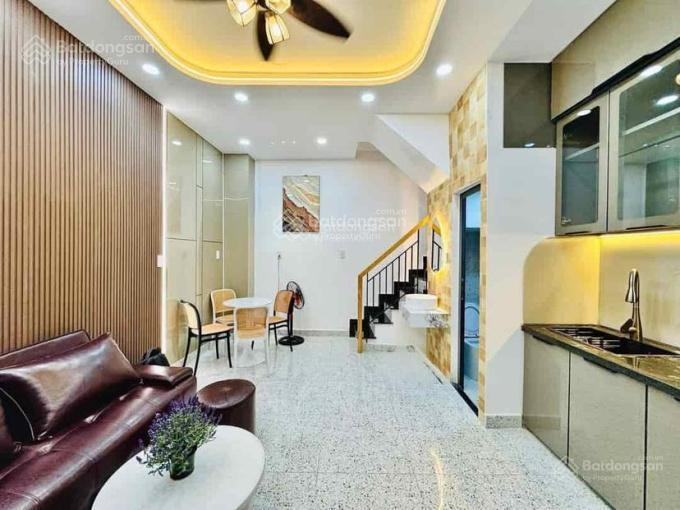 Bán gấp nhà đường lý thái tổ p10 q10. giá 3tỷ250/72,7m2 gần chợ hoa hồ thị kỷ. đang cho thuê 24tr/t