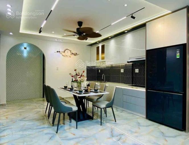 Bán nhà đường nguyễn văn nguyễn  quận 1. giá 4tỷ3/84m2 gần trường đh văn lang. cho thuê 28tr/th