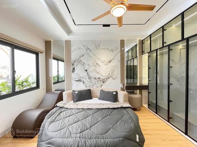 Cô như bán nhà đường phan xích long p7 phú nhuận. 3tỷ8/90,3m2 gần phố ẩm thực. đang cho thuê 26tr/t