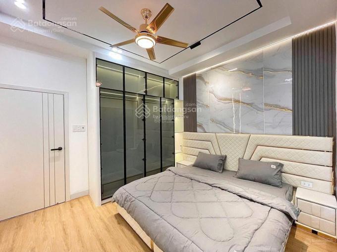 Cô như bán nhà đường phan xích long p7 phú nhuận. 3tỷ8/90,3m2 gần phố ẩm thực. đang cho thuê 26tr/t