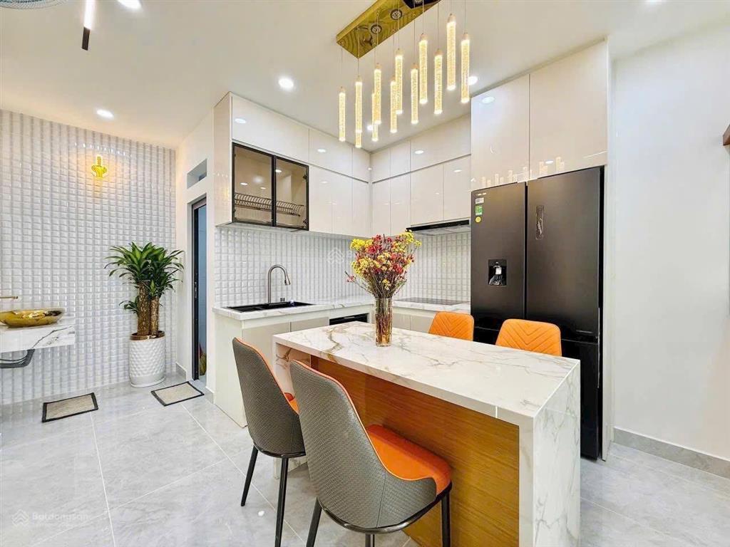 Bán nhà đường nguyễn đình chiểu, phường đa kao q1. giá 4tỷ3/76,6m2 gần chợ thị nghè. cho thuê 36tr