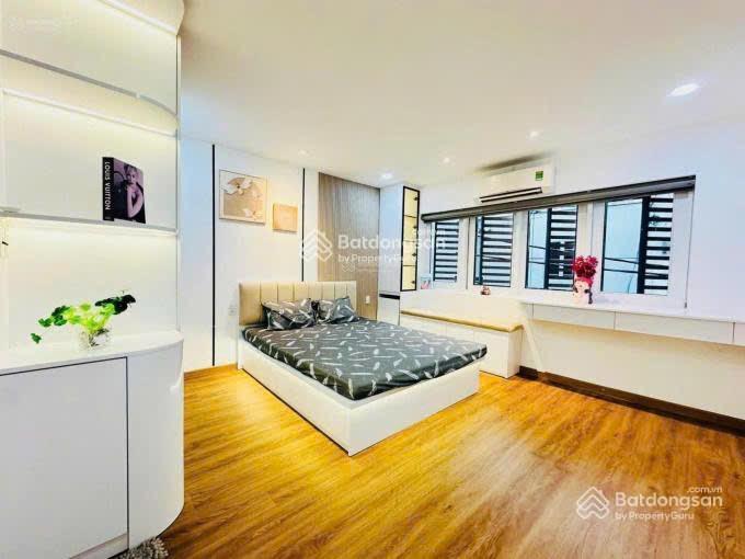 Bán gấp nhà đang cho thuê 18tr/tháng lý thường kiệt p14 q10. giá 2tỷ8/71,1m2 gần đại học bách khoa