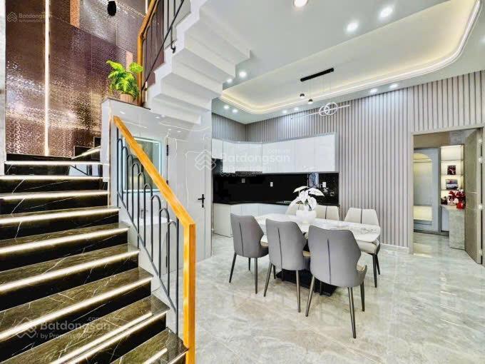 Cần vốn bán gấp nhà phan kế bính  q1. giá 5tỷ2/89,1m2 gần thảo cầm viên. đang cho thuê 42tr/th