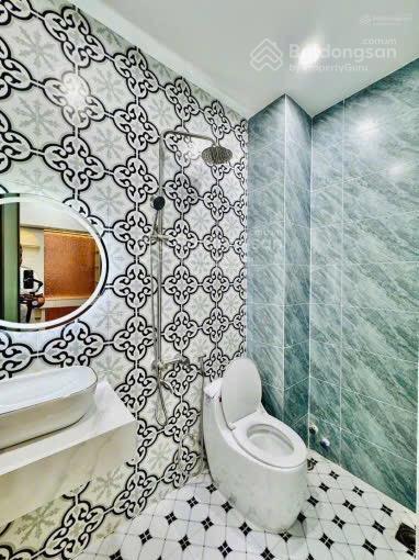 Cần vốn bán gấp nhà phan kế bính  q1. giá 5tỷ2/89,1m2 gần thảo cầm viên. đang cho thuê 42tr/th
