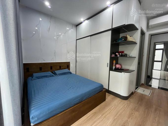 Kẹt tiền bán gấp nhà đường trương quyền  q3. giá 3tỷ8/80,2m1 gần chợ tân định. đang cho thuê 26tr