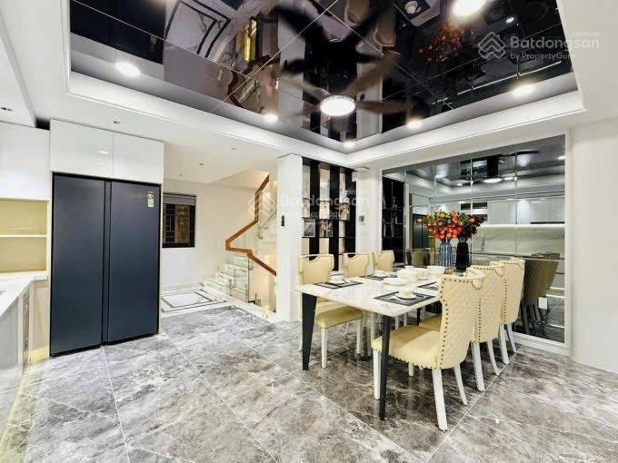 Bán nhà đi úc đường nguyễn bỉnh khiêm q1. giá 6tỷ4/92,6m2 gần thảo cầm viên. đang cho thuê 48tr/th