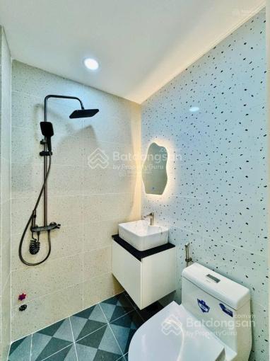 Bán gấp nhà lý tự trọng, phường bến nghé q1. giá 3tỷ680/ 74,8m2 gần vincom center. cho thuê 25tr/th