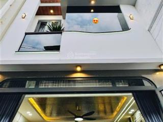 Giảm giá mạnh bán gấp nhà nguyễn phúc nguyên p9 q3. giá 4tỷ6/89,1m2 gần ga sài gòn. cho thuê 35tr/t