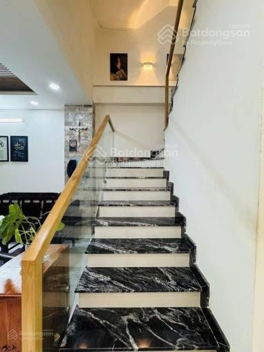 Bán rẻ nhà đường xô viết nghệ tĩnh p19 bình thạnh. 3tỷ2/63,2m2 gần chợ thị nghè. đang cho thuê 20tr