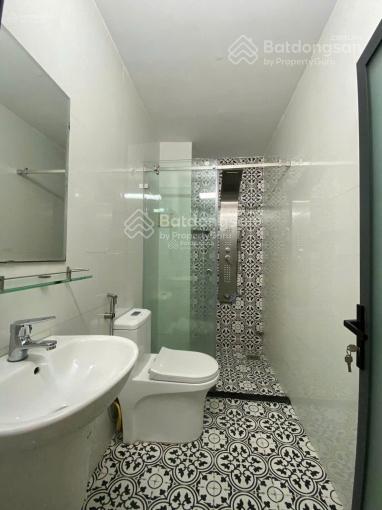 Nhà bán chính chủ đường ông ích khiêm p14 q11. giá 2tỷ6/66,5m2 gần đầm sen. đang cho thuê 18tr/th