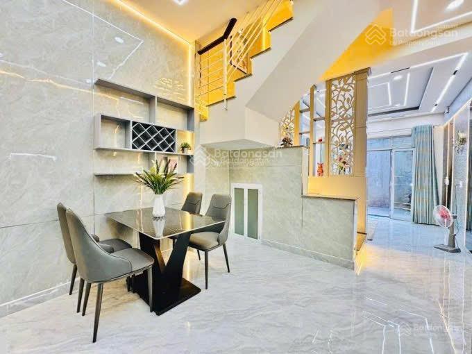 Bán nhà đang cho thuê 30 triệu/tháng đường phan tôn, p. đa kao q1. 78,3m2 gần chợ đa kao
