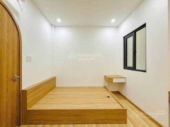 Giảm 500 triệu bán nhanh nhà trần phú p4 q5. dt 81,6m2 gần đại học sài gòn. cho thuê 26tr/th