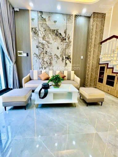 Bán gấp nhà đường nguyễn thượng hiền p5 q3. 80,6m2 gần chợ vườn chuối. đang cho thuê 28tr