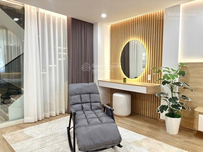 Chính chủ bán nhà đường nguyễn thái bình  q1. 84m2 gần cho bến thành. cho thuê 32tr/th