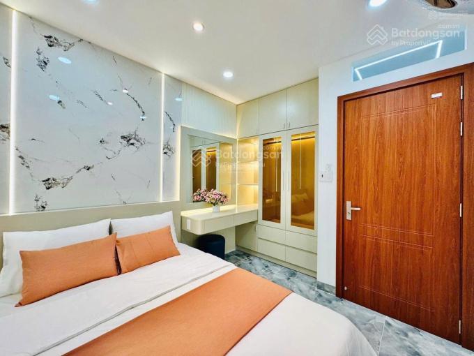 Bán gấp nhà đường hồ hảo hớn, p. cô giang, q1. 73,5m2 gần đh văn lang. cho thuê 26tr/th
