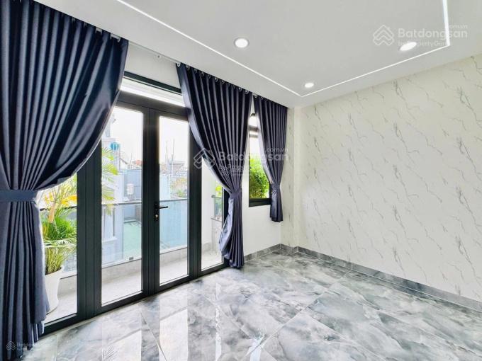 Bán gấp nhà đường hồ hảo hớn, p. cô giang, q1. 73,5m2 gần đh văn lang. cho thuê 26tr/th