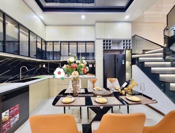 Bán nhà chính chủ nguyễn văn thủ  quận 1. giá 5 tỷ 6/120m2 thông điện biên phủ. cho thuê 40tr/th