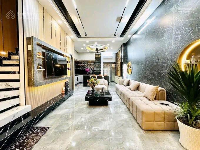 Bán gấp nhà đường tân phước p6 q10. giá 3tỷ8/72m2 gần sân vận động thống nhất. đang cho thuê 25tr/t