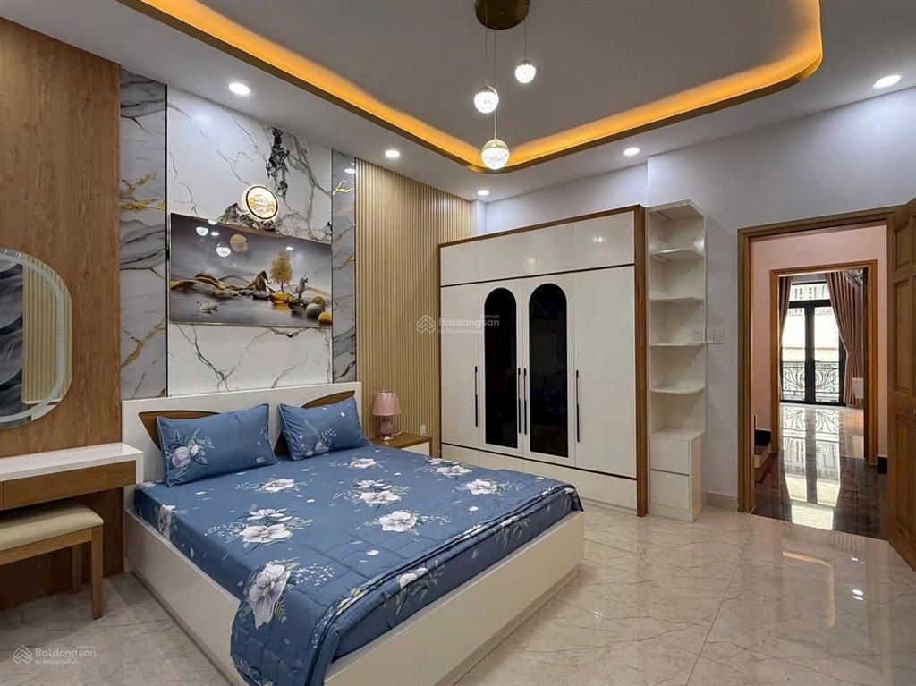 Ra bắc bán gấp nhà nguyễn hữu cảnh p22 bình thạnh.  80,1m2 gần landmark 81. đang cho thuê 28tr