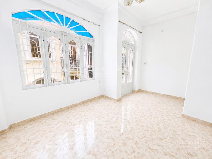 Bán gấp nhà lý tự trọng, phường bến nghé q1. 75,6m2 gần vincom center. cho thuê 32tr/th