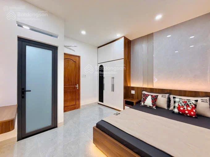 Cần vốn bán nhà nguyễn thị diệu  quận 3. 89m2 gần bệnh viên da liễu. đang cho thuê 30tr