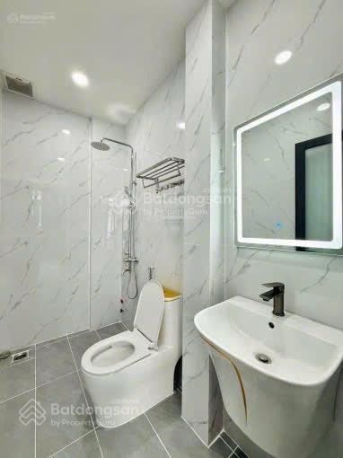 Cần vốn bán nhà nguyễn thị diệu  quận 3. 89m2 gần bệnh viên da liễu. đang cho thuê 30tr
