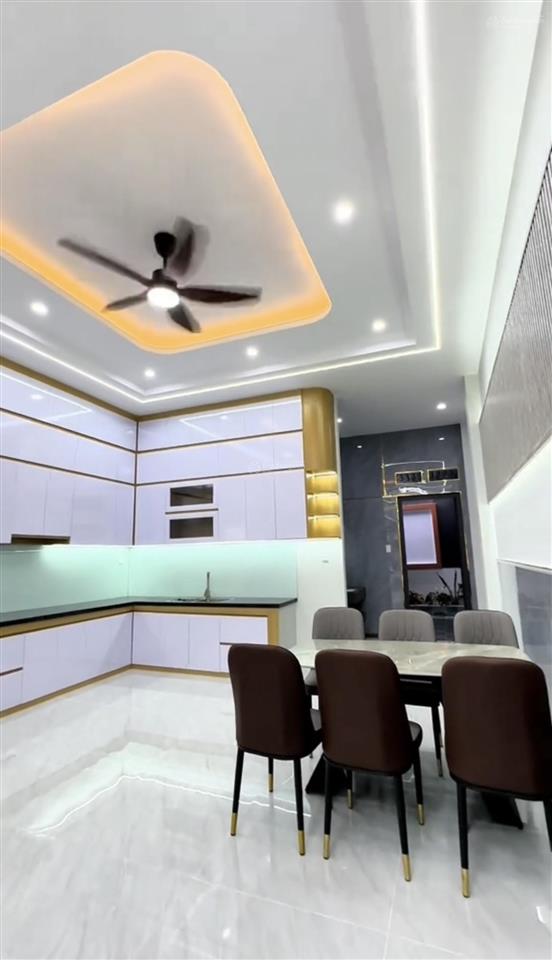 Cô yến bán gấp nhà lê văn duyệt p1 bình thạnh. 91m2 gần cầu bông. đang cho thuê 27tr/th
