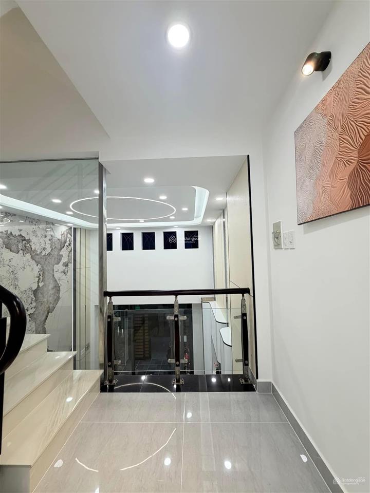 Chính chủ bán nhanh nhà đường lê văn hưu  q1. 101,2m2 gần bv nhi đồng 2. cho thuê 45tr/th
