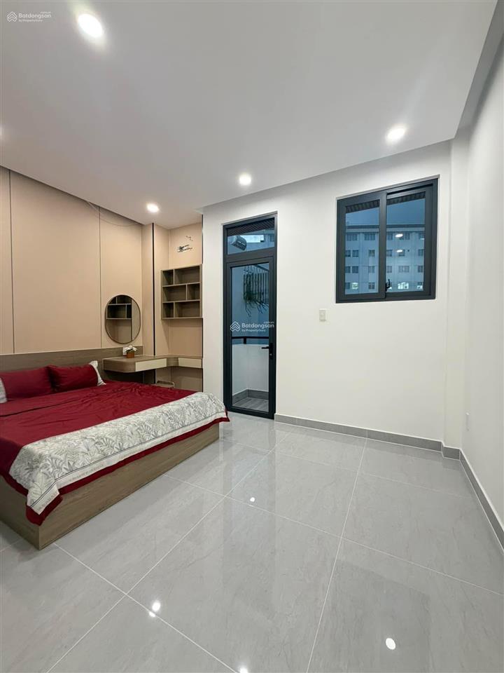 Chính chủ bán nhanh nhà đường lê văn hưu  q1. 101,2m2 gần bv nhi đồng 2. cho thuê 45tr/th
