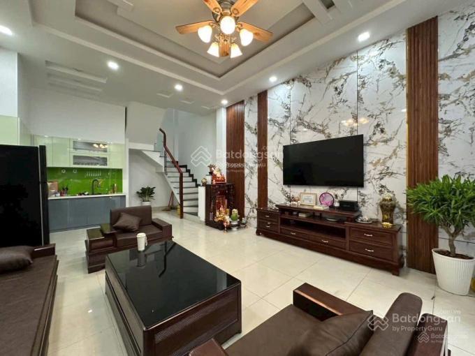 Chính chủ bán nhà kinh doanh hòa hưng p12 q10. dt 67,5m2 gần chợ hoà hưng. cho thuê 22tr/th