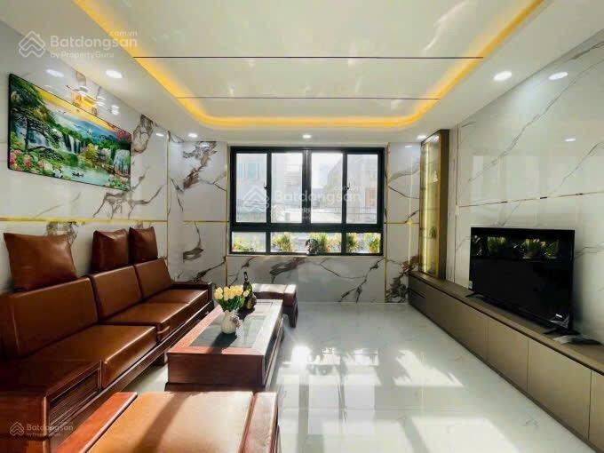 Nhà ngộp bán nhanh trương định, p6, q3. dt 70,9m2 gần công viên tao đàn. đang cho thuê 28tr/t