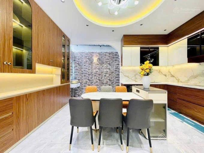Chính chủ bán nhà khu cư xá lữ gia p15 q11. dt 80,6m2 gần đại học bách khoa. cho thuê 26tr/th