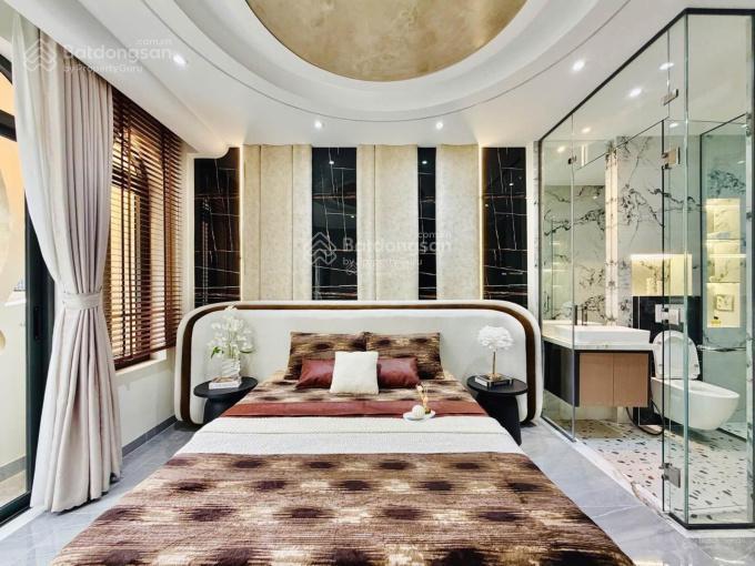 Bán nhà đang cho thuê 28triệu/tháng đường 3 tháng 2  q10. giá 4tỷ2/80,5m2 gần vincom. ô tô tận nhà