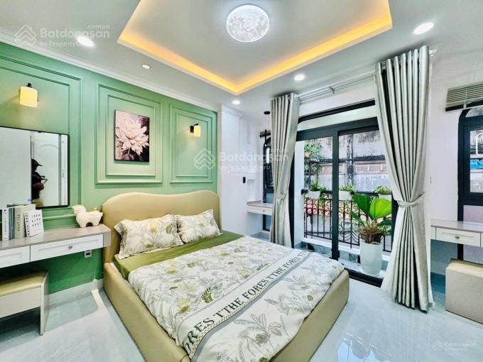Có ngay nhà sư vạn hạnh p12 q10. gần vạn hạnh mall. 3tỷ6/62,1m2 đang cho thuê 26tr. đường ô tô