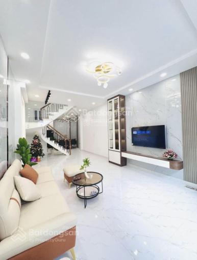 Chuyển về bắc bán gấp nhà nguyễn thiện thuật p2 q3. giá 3tỷ8/71m2 gần chợ bàn cờ. cho thuê 22tr/th