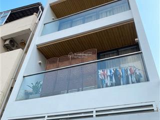 Chính chủ bán gấp nhà đường hoàng diệu p4 q4. giá 3tỷ3/72m2 gần chợ dân sinh. đang cho thuê 20tr/th