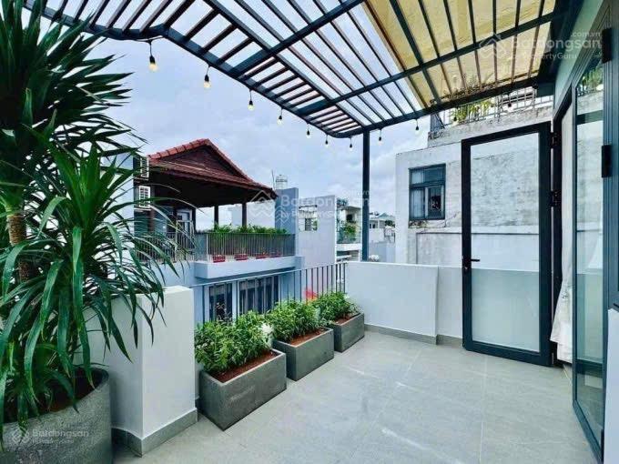Kẹt tiền bán gấp nhà đường trương quyền  q3. dt 78,3m2 gần chợ tân định. cho thuê 28tr/th
