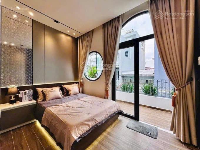 Kẹt tiền bán gấp nhà đường trương quyền  q3. dt 78,3m2 gần chợ tân định. cho thuê 28tr/th