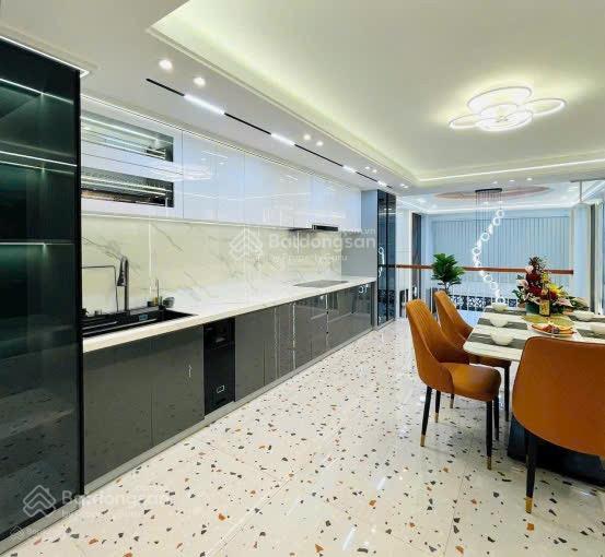 Kẹt tiền bán gấp nhà phố phùng hưng p14 q5. giá 4tỷ5/91,5m2 gần chợ vải soái. đang cho thuê 26tr/th
