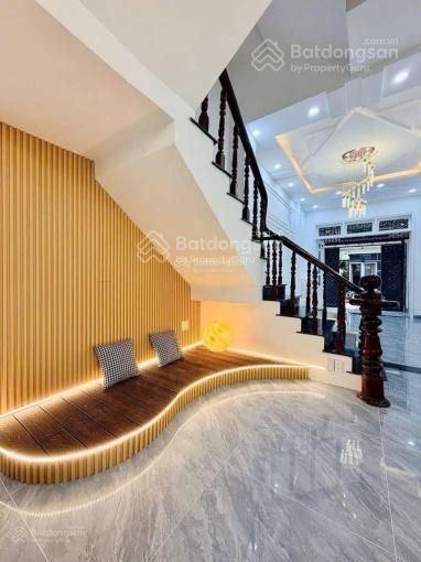 Giảm giá mạnh bán nhà nguyên hồng p11 bình thạnh. 72m2 gần chợ bà chiểu. đang cho thuê 22tr/th